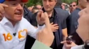 Из ереванской поликлиники уволили врача, поспорившую с Пашиняном. 

«После 21 года безупречной работ
