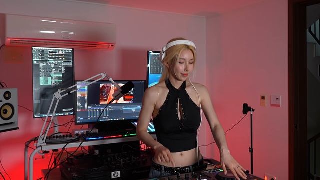 DJ INA - [이나] 💃🏼오늘도 터지는 플레이 🔥 2026 K POP Club Mix смотреть онлайн