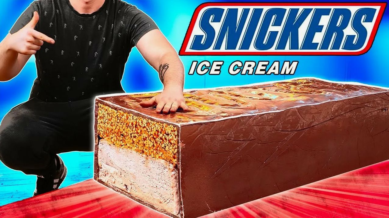 МЫ ПРИГОТОВИЛИ ОГРОМНОЕ МОРОЖЕНОЕ SNICKERS ВЕСОМ 200 КИЛОГРАММ смотреть онлайн