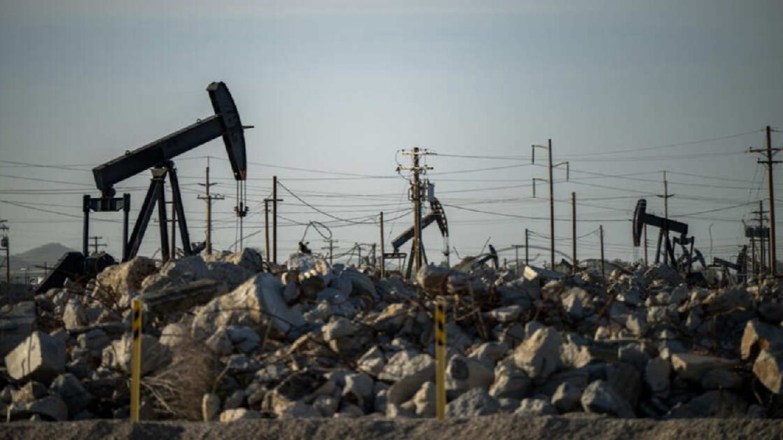 Цена нефти марки Brent растет на фоне сообщений об ударах США по Ирану