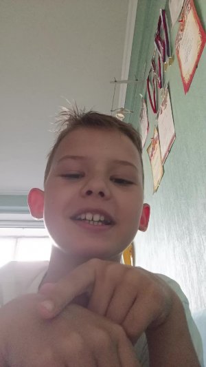 слушай и узнавай песни