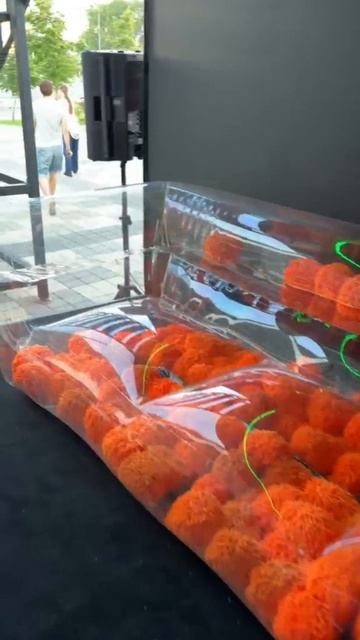 Прозрачный надувной диван из TPU с подсветкой