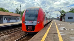 ЭС2Г 238 «Ласточка» сообщением Санкт-Петербург - Великий Новгород на станции Колпино