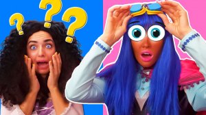Вредные Принцессы играют в салон красоты! 😍✨ Веселые видео для девочек