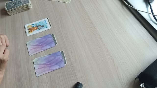 Что говорят  за глаза, и что говорят в глаза. Таро расклад.