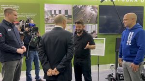 Галустян вешает лапшу на уши Путина - Все для победы! Напоминает встречу Путина и Зеленского