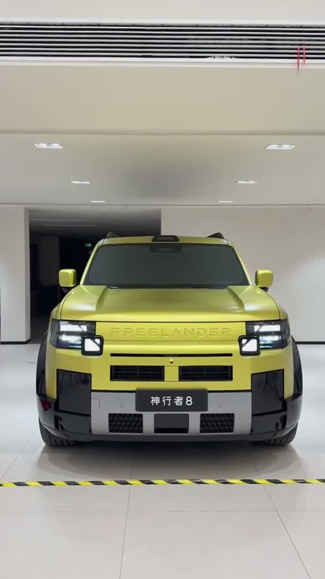Land Rover Freelander 2027 смотреть онлайн