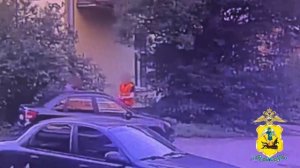 Полиция Архангельска задержала мужчину, который выстрелил в лицо гражданину из сигнального пистолета