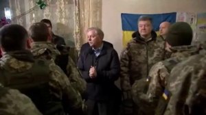 🚫31 декабря 2016 года два американских ястреба Маккейн и Грэм в компании Порошенко на позициях ВСУ