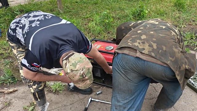 Субботник на Аллее - Славы в Кировском районе Донецка смотреть онлайн
