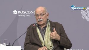 «Алиса отказалась петь песню ко Дню Победы»: Никита Михалков объяснил, почему это опасный сигнал