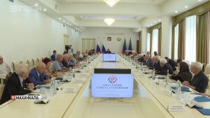 Ключевые вопросы социально-экономического развития региона обсдили на заседании Совета старейшин