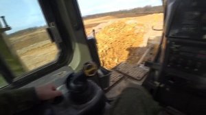 бульдозер Komatsu D275A - органы управления
