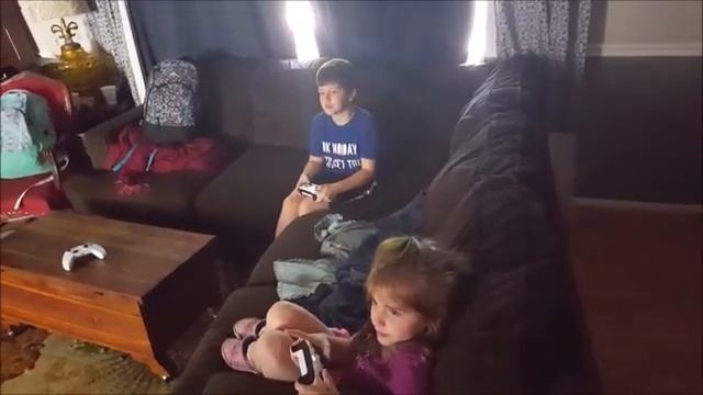 Dad Throws Kids New Xbox Off Roof Because He Wouldnt Do Homework [get-save.com] смотреть онлайн