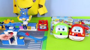 ℹ️ Мультики про машинки. Распаковка. Чемпионат по гонкам Hot Wheels и Disney Cars 🚗 Кто победит Гон