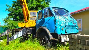 Нашли за БАНЕЙ БРОШЕННЫЙ МАЗ 500 обложенный кирпичами! НИКТО НЕ ВЕРИЛ, ЧТО ОН ЕЩЕ ЖИВ!