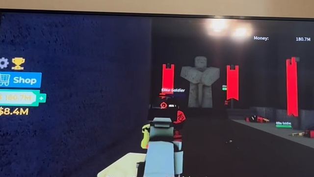 Играю в Roblox war Simulator смотреть онлайн