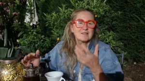 КАК ВЫЖИВАЮТ РУССКОЯЗЫЧНЫЕ В ИТАЛИИ: Посиделки у Эллки Переделка платья  #жизньвиталии
