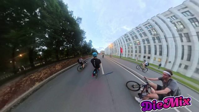 Первый ночной Московский ВелоФестиваль 04.07.26 смотреть онлайн