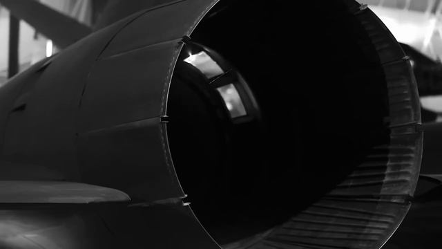 Lockheed SR-71 Blackbird смотреть онлайн