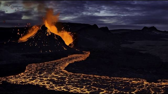 Звук вытекающей лавы из жерла вулкана