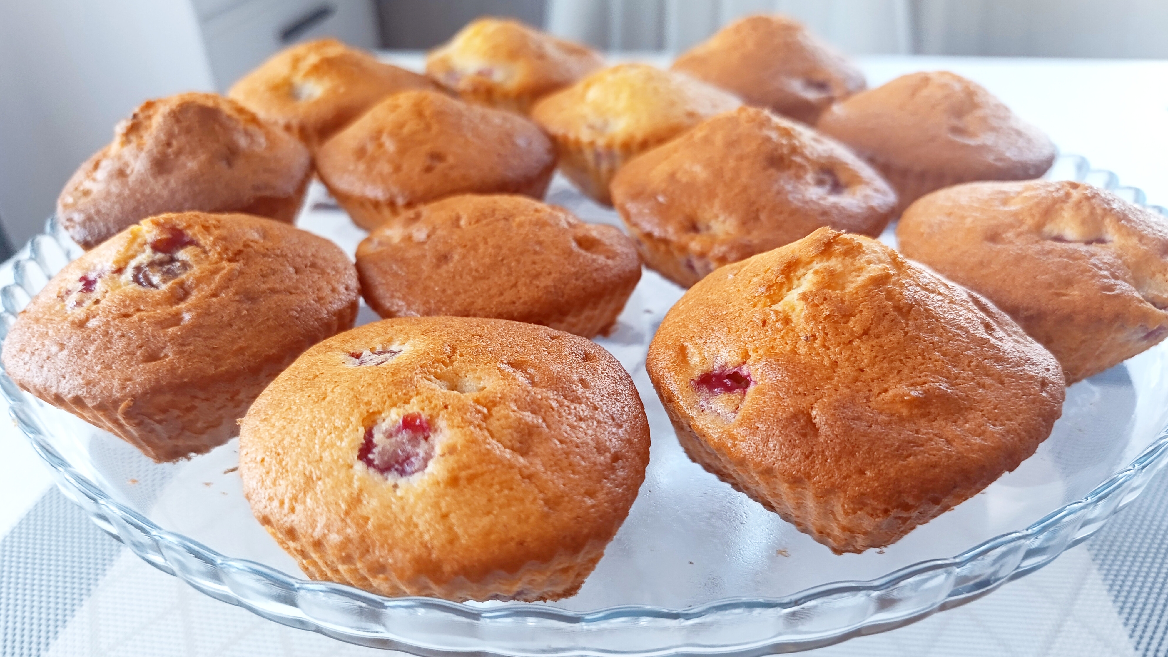 Клубничные 🍓 маффины 🧁 смотреть онлайн