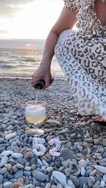 Привет мои 52 😍
люблю эту жизнь 💛
Желаю себе всегда оставаться такой жизнерадостной, искренней и сво