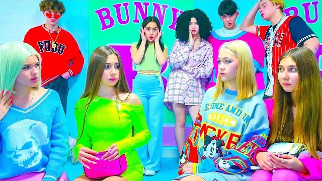 НОВЫЕ ДИАНА И КНОПА В ШКОЛЕ BUNNY!!! СПЛОШНЫЕ НЕВЕЗЕНИЯ ПРЕСЛЕДУЮТ ДЕВОЧЕК BUNNY!!! смотреть онлайн