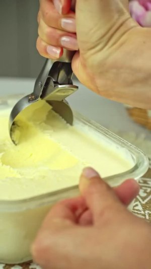 Мороженое пломбир из детства.