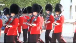 Unit 1 1C Buckingham Palace - Solutions Elementary 2nd edition Video