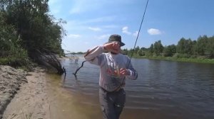 РЫБАЛКА В ЖАРУ на окуня / ХИТРЫЙ МОНТАЖ / Отводной поводок на окуня