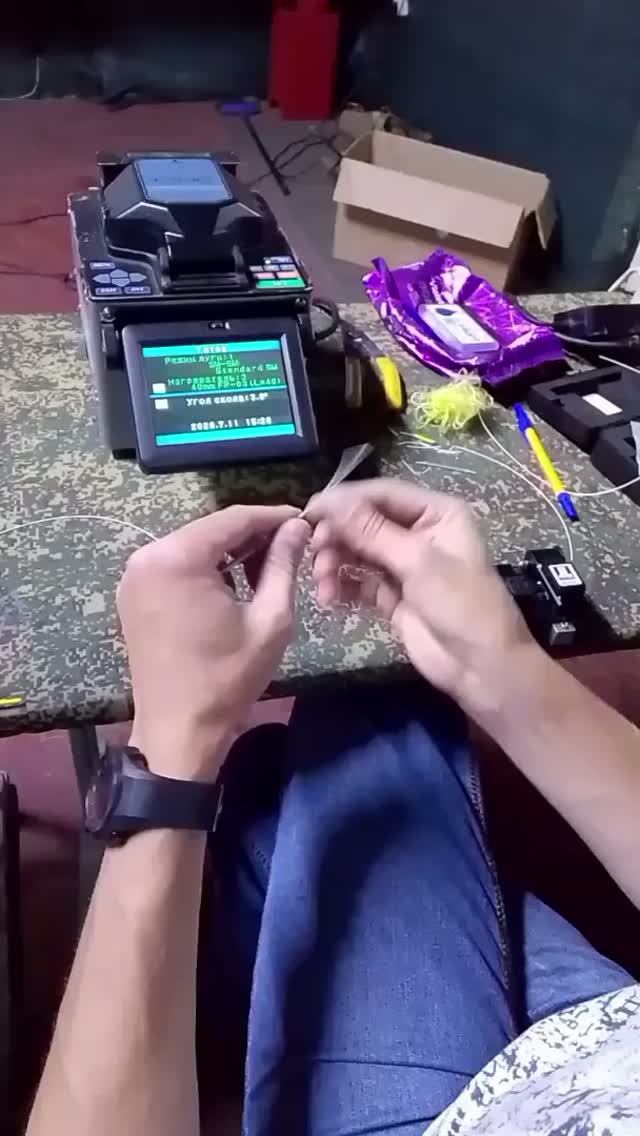 Спайка оптоволокна Fiber Optic Splicing