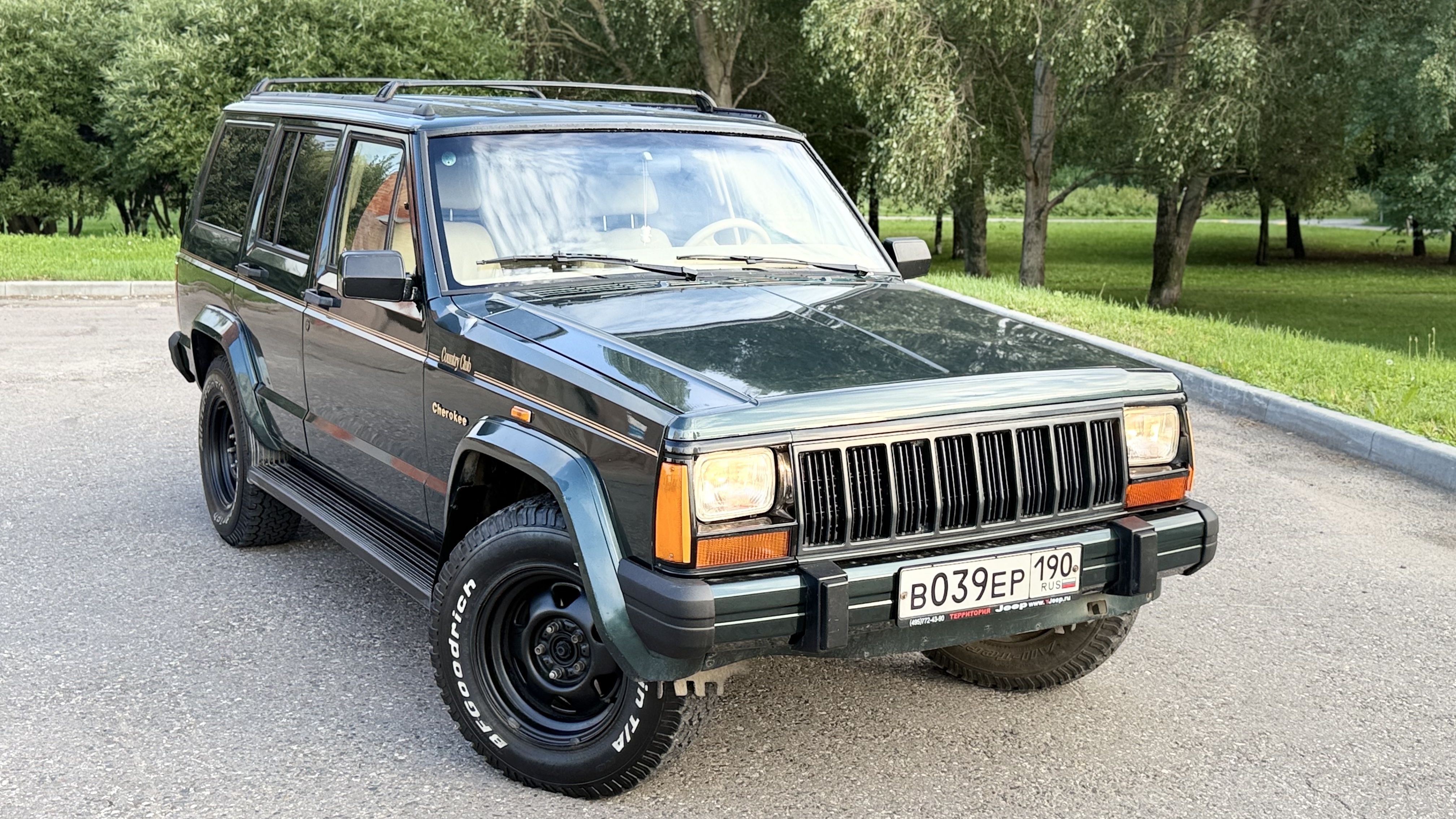 Jeep Cherokee 4.0 акп 4х4 Country Club Edition 🔥🔥 смотреть онлайн