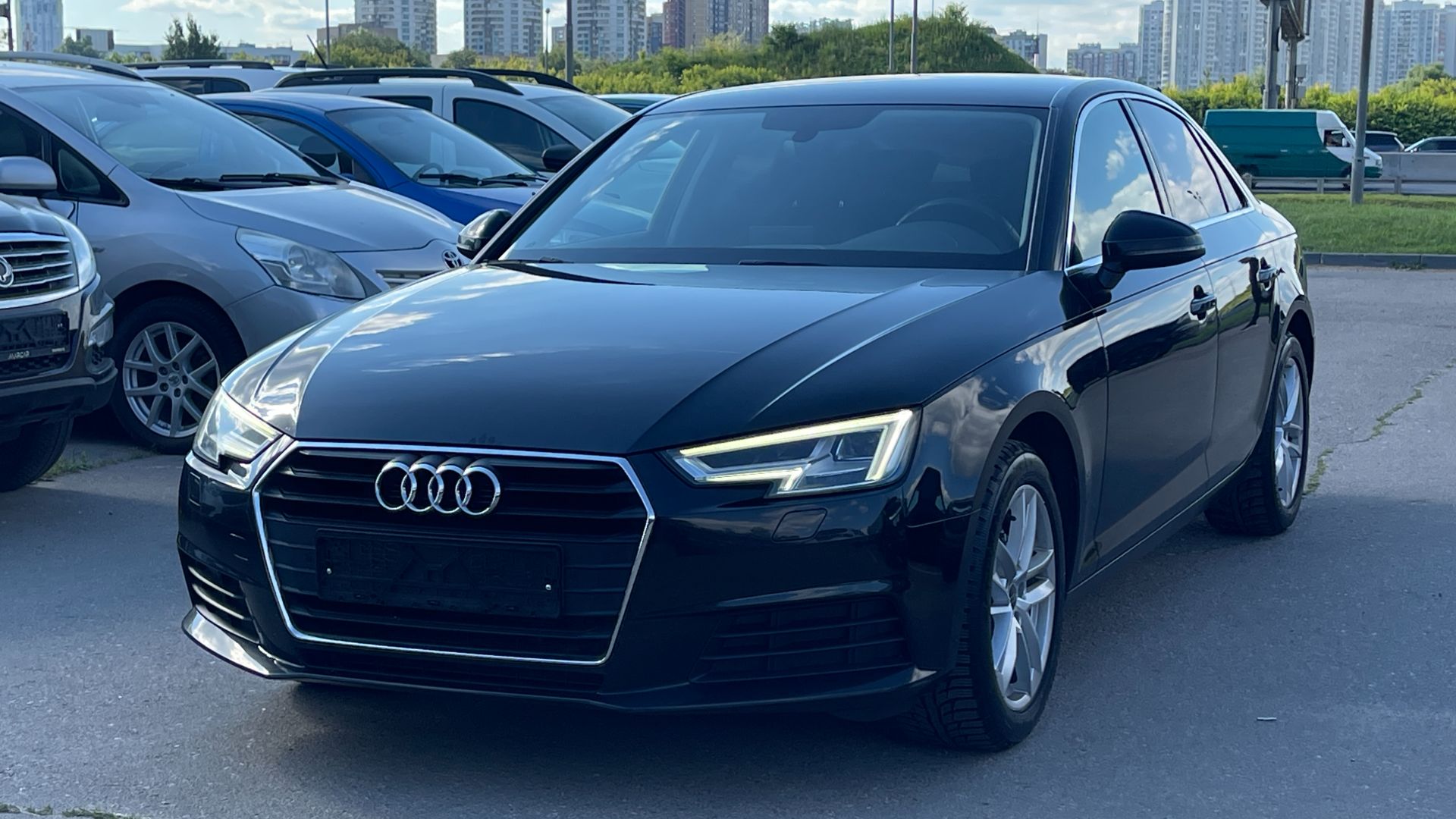 AUDI А4 (2017) смотреть онлайн