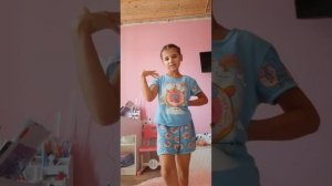 решила потанцевать под Анну Асти