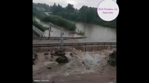 Свердловская область тонет мощный паводок парализовал регион и поставил под угрозу тысячи жизней