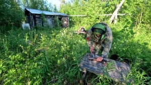 ДОБРАЛСЯ ДО СТАРИННОЙ ИЗБЫ. РЫБАЛКА НА ДИКОМ ОЗЕРЕ В ТАЙГЕ. РЫБАЛКА С ЛОДКИ НА СПИННИНГ
