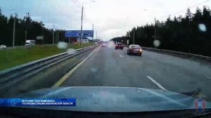 Патрульные ДПС помогли доставить в больницу ребенка, получившего травму головы