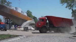 МАРИУПОЛЬ. Пройдём по пр. Нахимова. Училище. Алея. ремонт жилья.