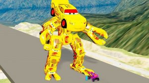 Гигантский робот против монстр-трака Маккуин в Beamng Drive