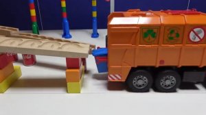 ЗАЛИПАТЕЛЬНЫЙ 😯🤯 мультик для детей про шарики и мусоровозы 🚛