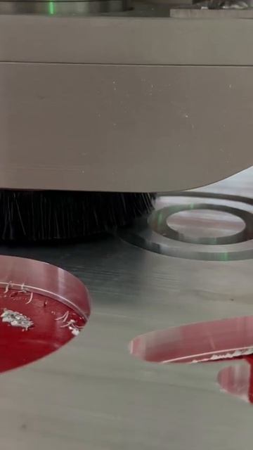 Открывалка из алюминия 10 мм на CNC-роутере смотреть онлайн