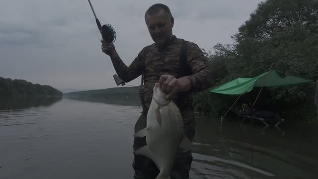 Рыбалка на леща. Как готовлю кашу. Изготовление пружин, оснастка.
