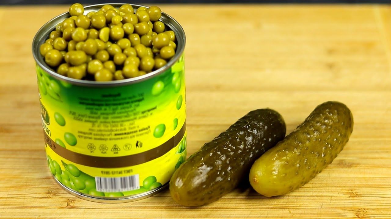 Этот САЛАТ сметут первым со стола! Вкусный салат из простых продуктов! Рецепт вкусно и быстро! смотреть онлайн