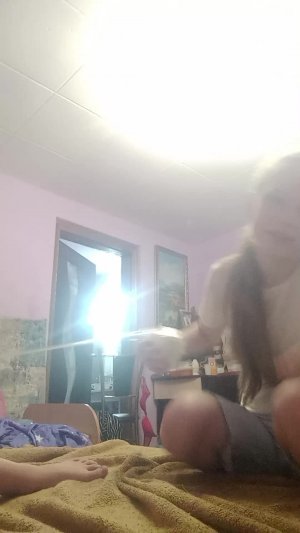 делаем мяч из скотча