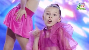 Andreea Bejan - Shake it off