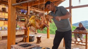 Приготовление жареной курицы на продажу местным жителям, ужин и сон на ферме в дождливую ночь.
