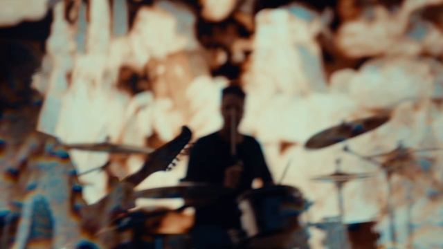 Nickelback - Rattle The Cage (Official Music Video)
