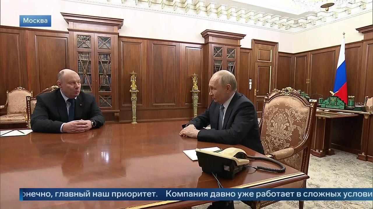 Потанин доложил Путину о ситуации с импортозамещением ПО. смотреть онлайн