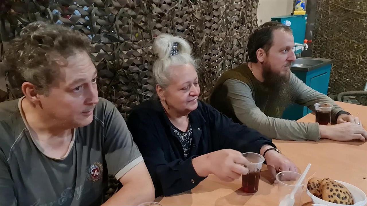 Жители освобожденной Константиновки вспоминают о бесчинствах украинских боевиков. смотреть онлайн